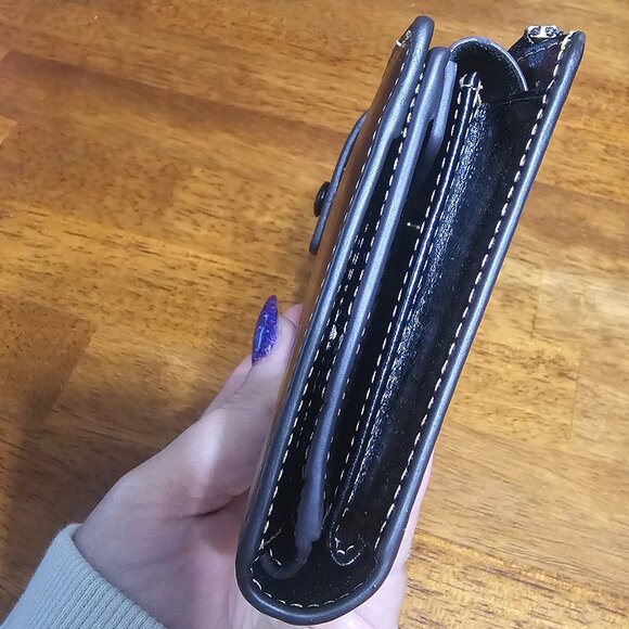 RFID Blocking Black Wallet - Picture 9 of 12